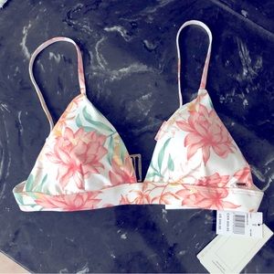 NWT Rip Curl Bikini top white floral Small